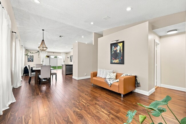 Photo - 4344 NW 1st St