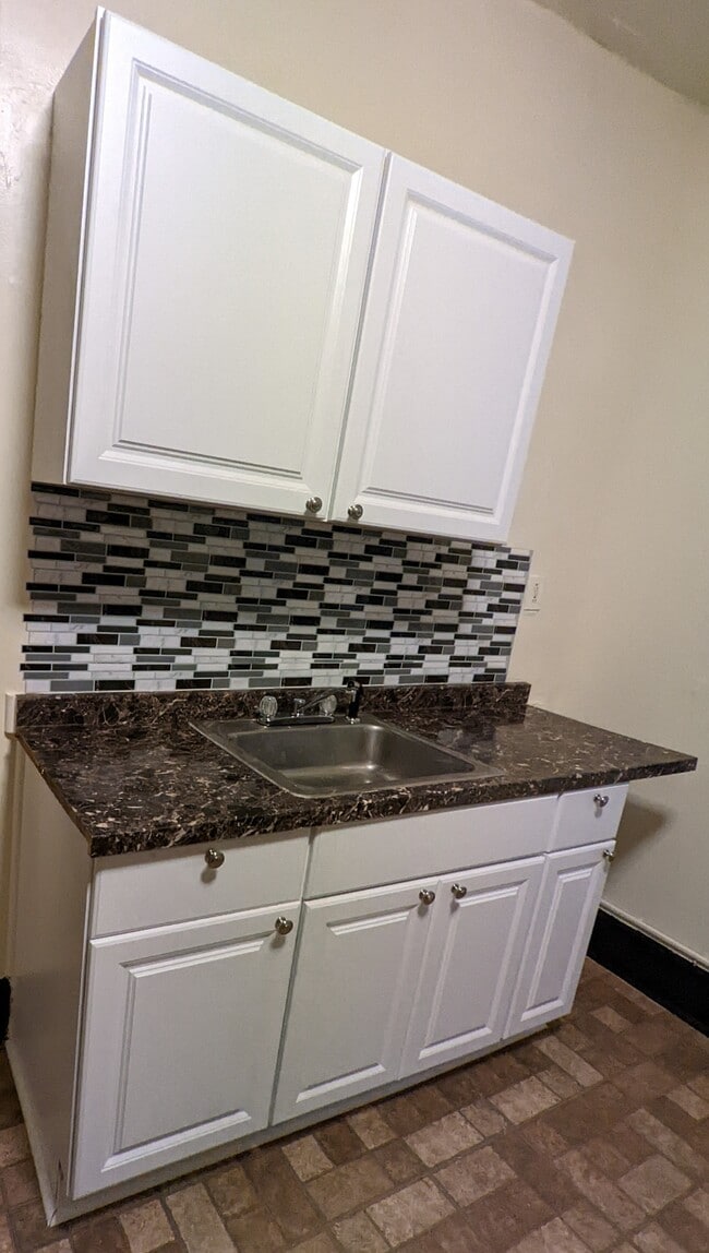 Photo - 463 S 10th Ave Unidad 2