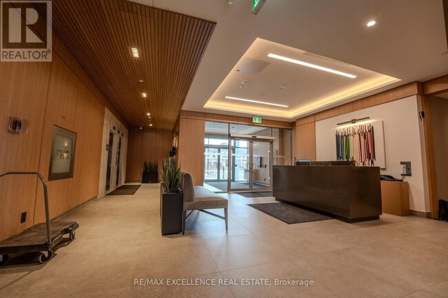 Photo - 3250 Carding Mill Trail Unité 515