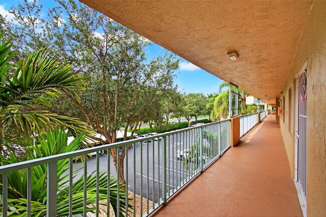 Photo - 5749 Gemstone Ct Unit 308
