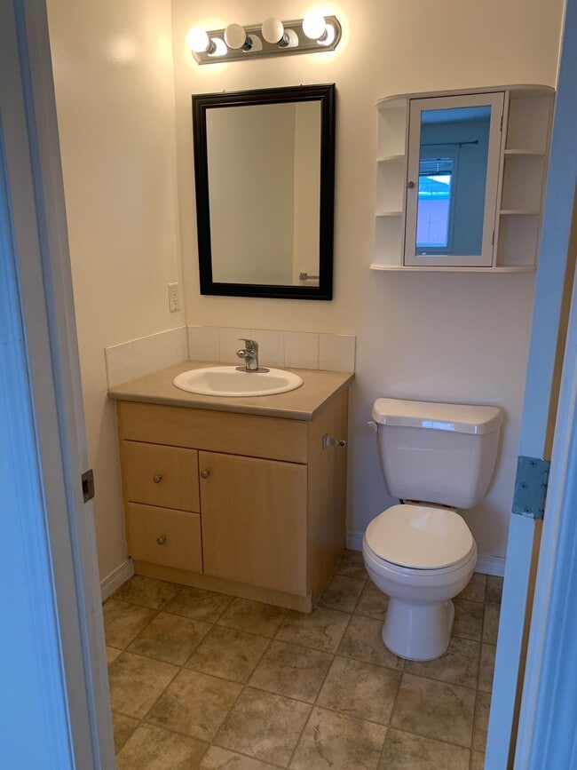 Photo - Apartment/Condo Located in Timberlea - Great Price You Will Not Want to Miss Out! Unité 1406