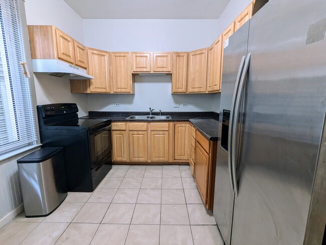 Kitchen - 2753 Wellington St Casa