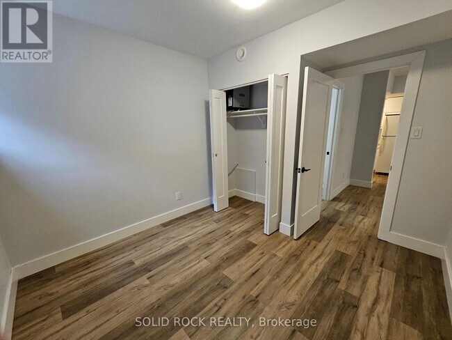 Photo - 846 Alpine Ave