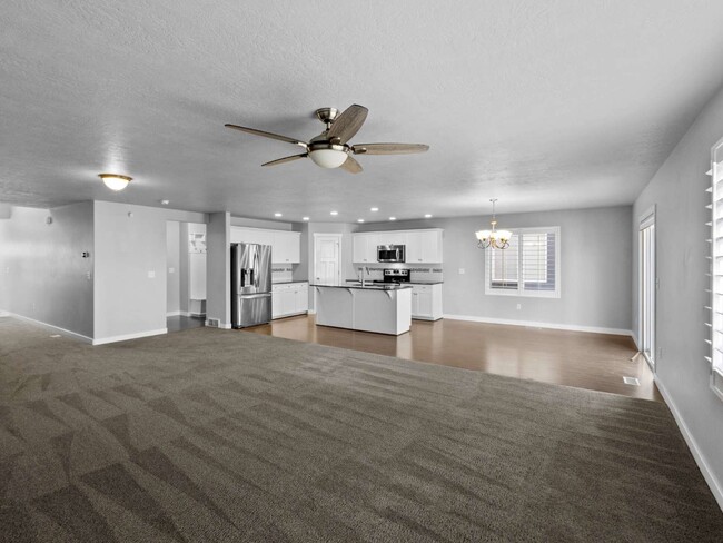 Photo - Stunning Bluffdale Home