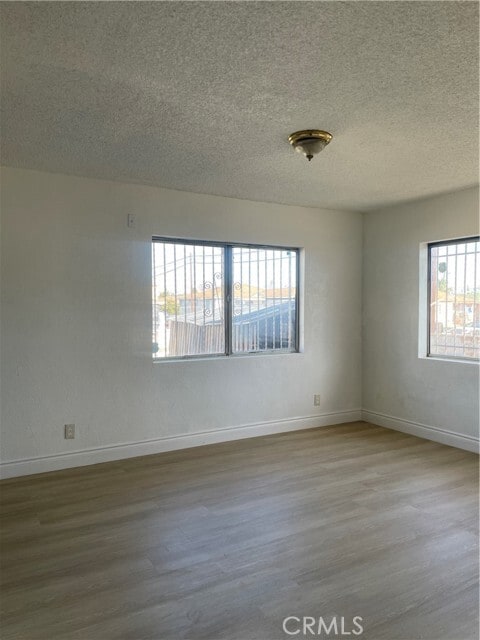 Photo - 674 E 115th St