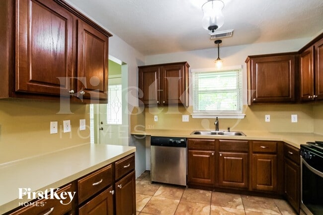 503 Mesquite Dr