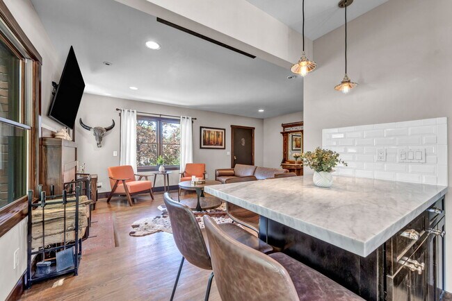 Photo - 1300 Clough Rd