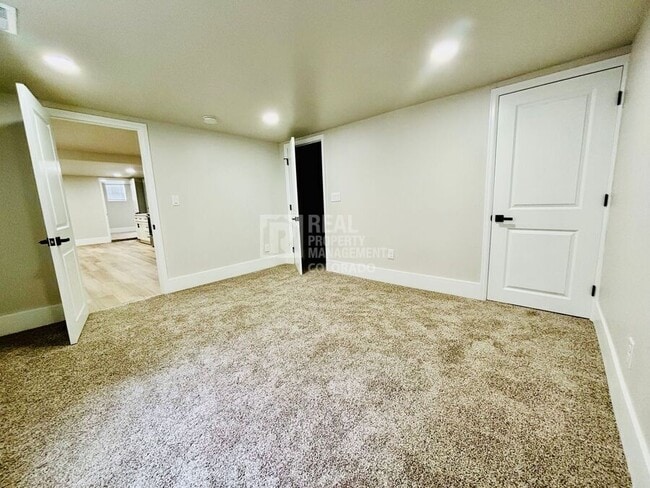 Photo - 1415 N Raleigh St