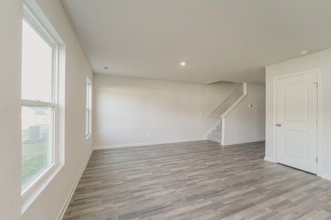 Photo - 671 Farmstead Trail