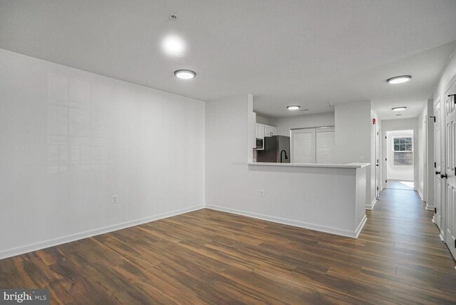 Building Photo - 505 Garrison Woods Dr Unit 224 Rental