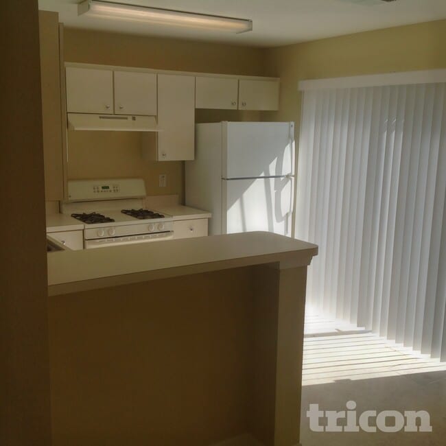 Photo - 7543 Oxford Garden Cir