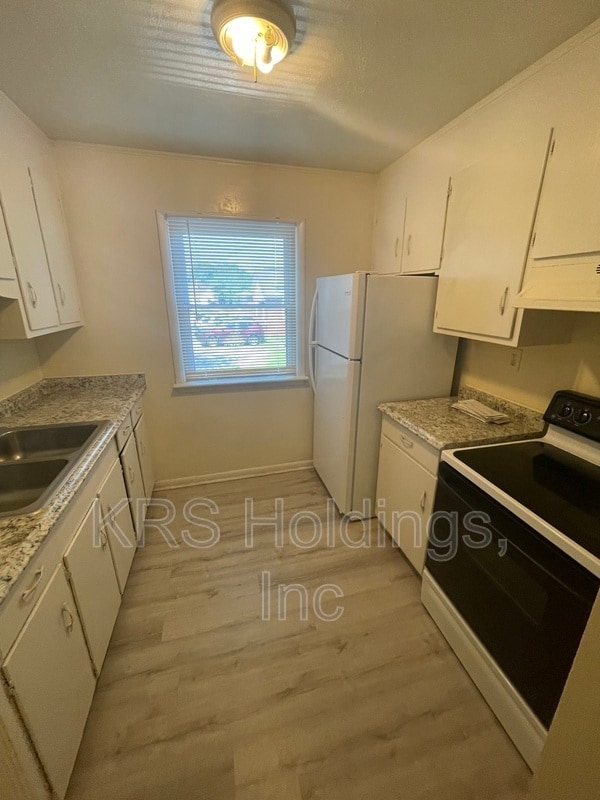Building Photo - 1367 W Ocean View Ave Unit 3 Rental