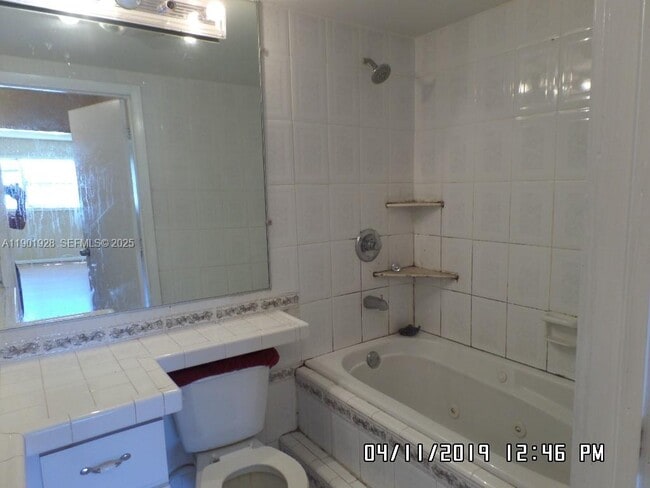 Photo - 3610 NW 21st St Unit 101