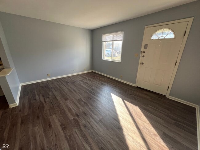 Photo - 322 N Clark St Unit 2