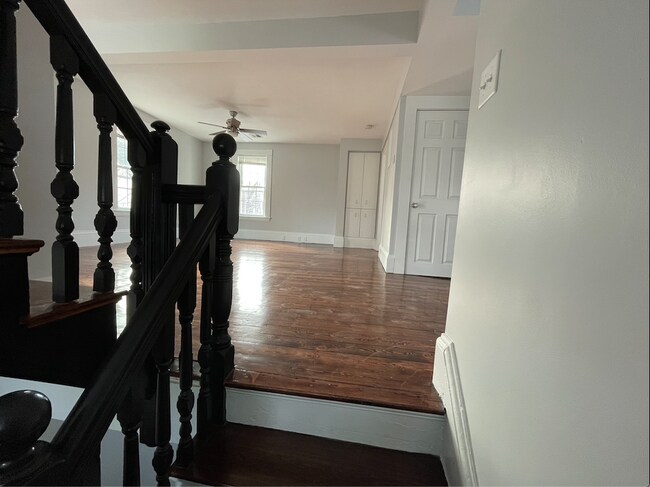 Building Photo - 8 Fletcher Ter Rental