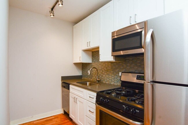 Photo - 2402 N Kedzie Unit 211