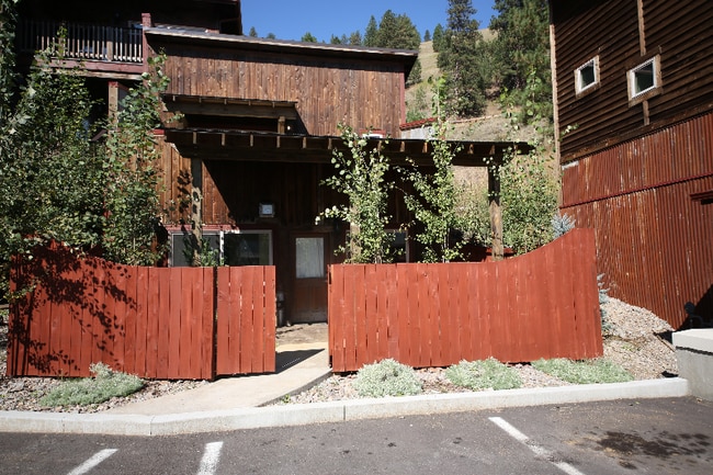 Photo - 751 Sun Pillar Loop