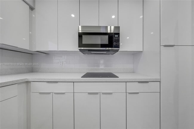 Photo - 2464 SW 22nd St Unit 2