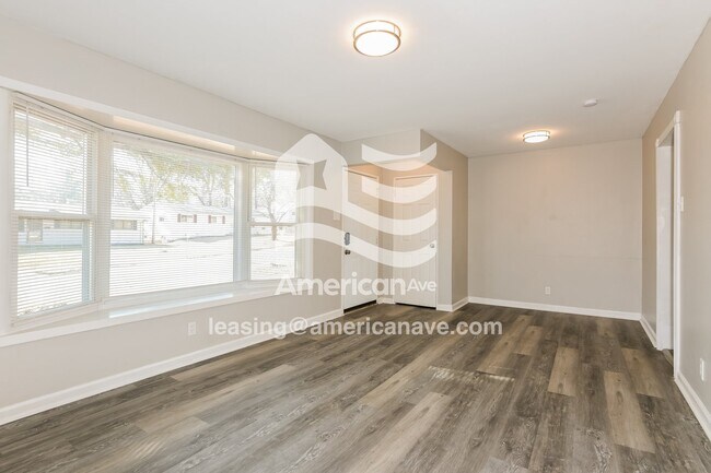 Photo - 1657 Mowbry Ln