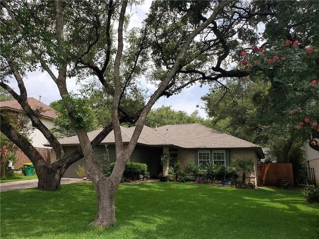 Photo - 1809 Dayflower Trce