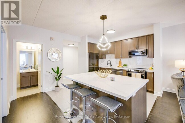 Photo - 650 Sauve St Unit 115