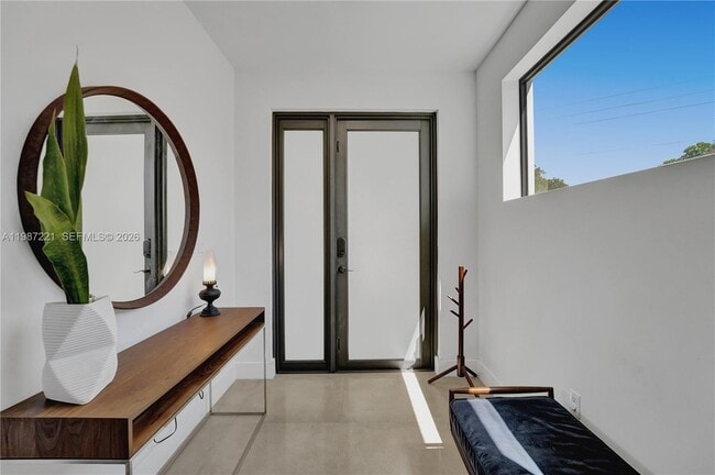 Photo - 3465 SW 3rd Ave