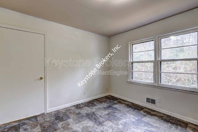 Photo - 4355 Pharr Ave