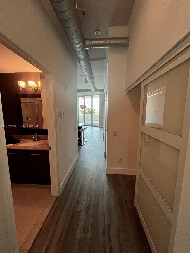 Photo - 3029 NE 188th St Unit 411