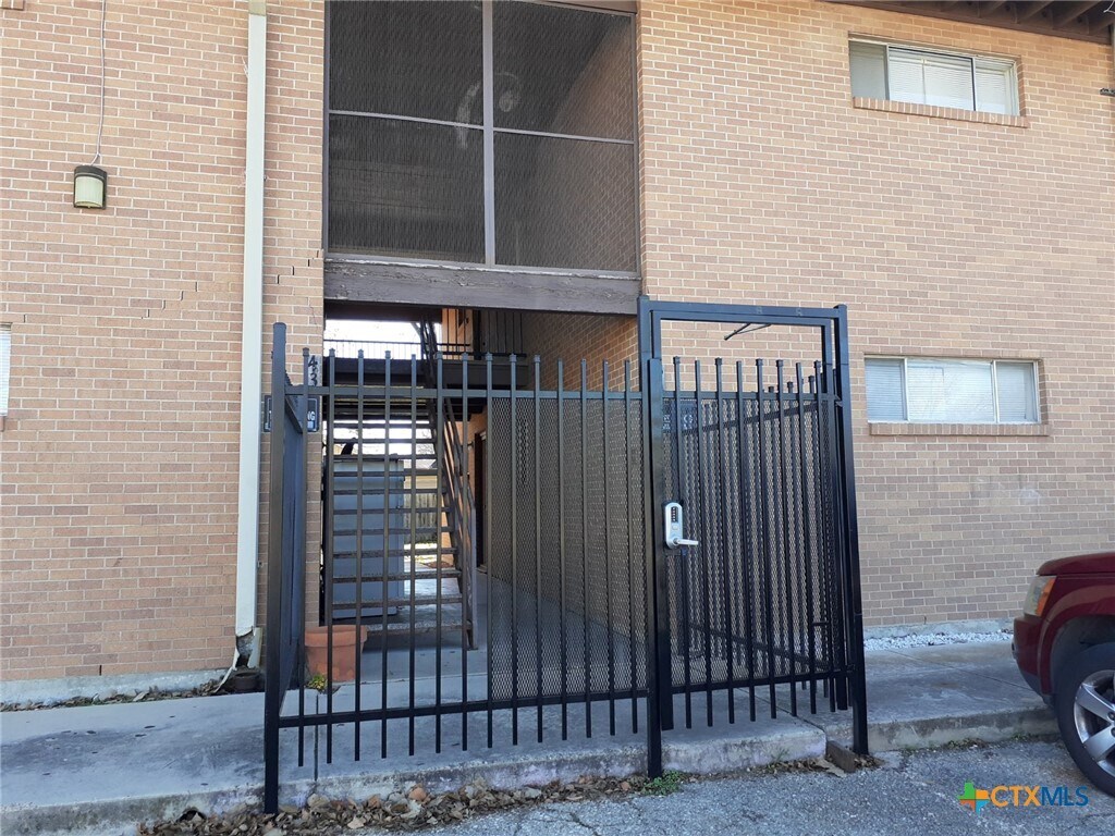 Photo - 308 N 14th St