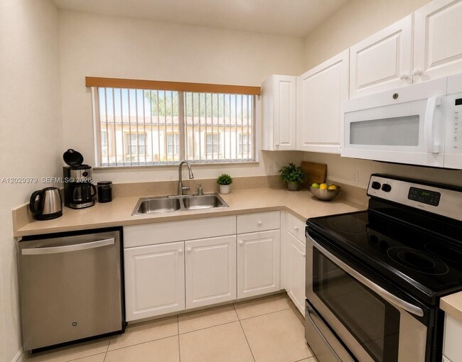 Photo - 3856 SW 48th Ave