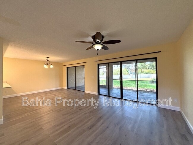Photo - 8048 Sandpoint Blvd