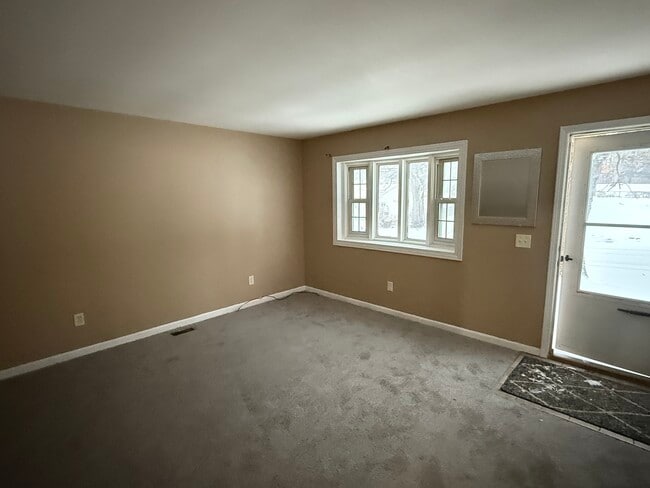 Photo - 596 Bloomfield Ave