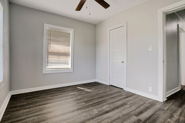 Photo - 308 Bennett Dr