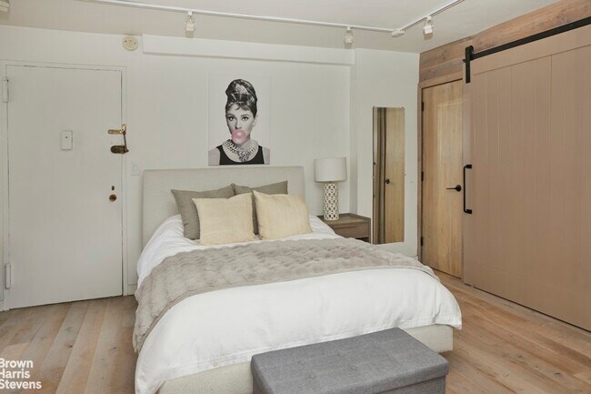 Photo - 150 E 37th St Unit PENTHOUSE C