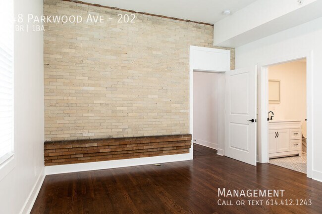 Photo - 48 Parkwood Ave Unit 202