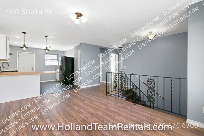 Photo - 900 South St