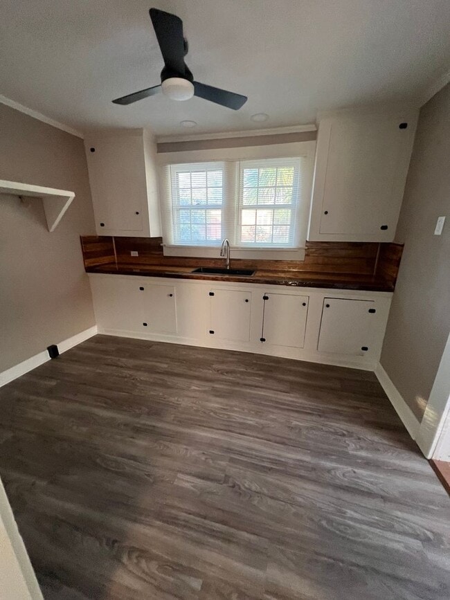 Photo - 28 N Second St (218B)