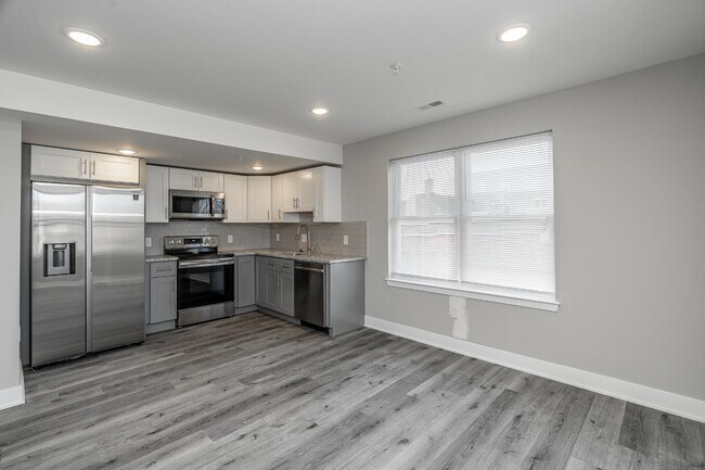 Photo - 616 Union St