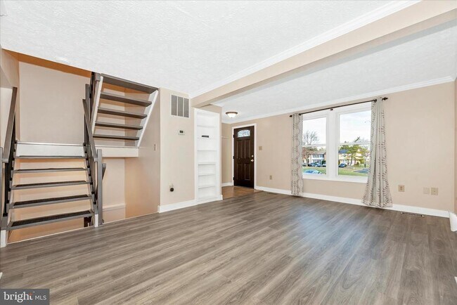 Photo - 7167 Glenmeadow Ct