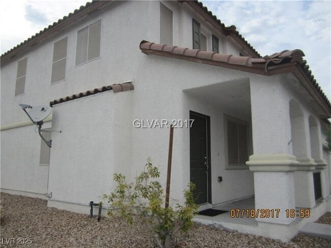 Photo - 8233 Amphora St