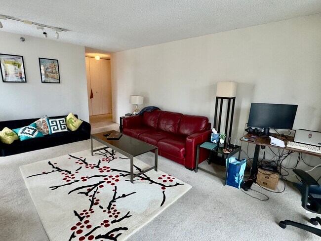 Photo - 200 N Dearborn St Unidad 1403