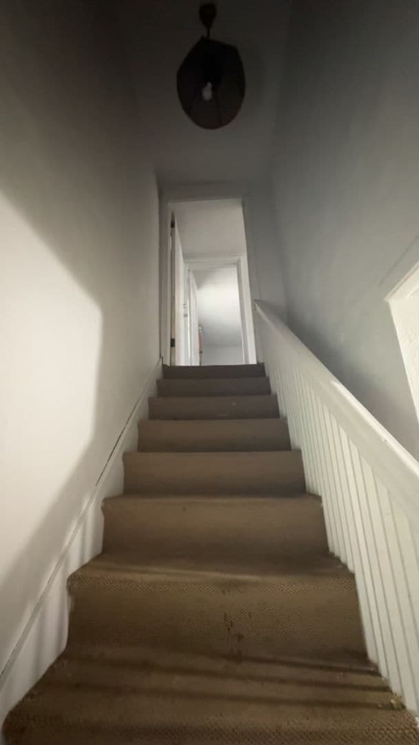 Building Photo - 417 Middlebury St Unit B