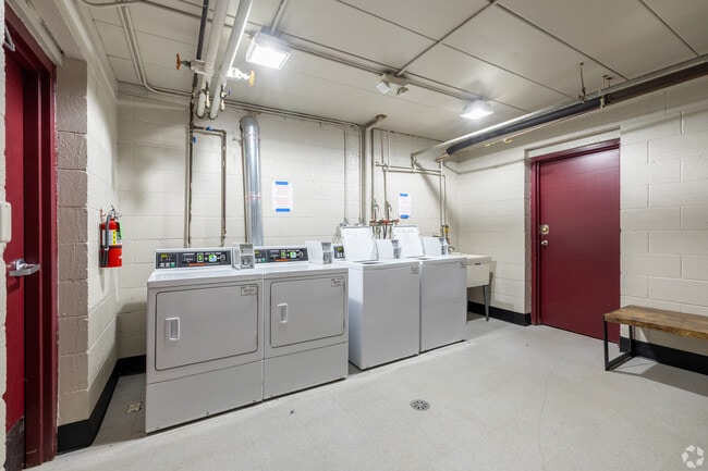 Photo - 307 Thompson - Furnished Studios