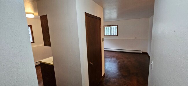 729 Halbert St Unit 2