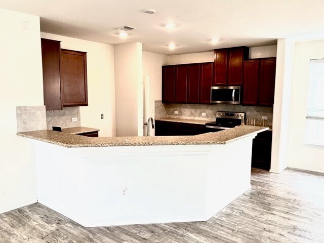 Photo - 1700 Dragonfly Loop