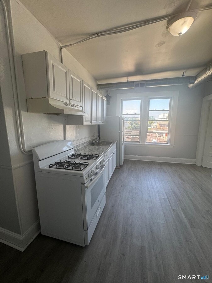 Photo - 159 Charles St