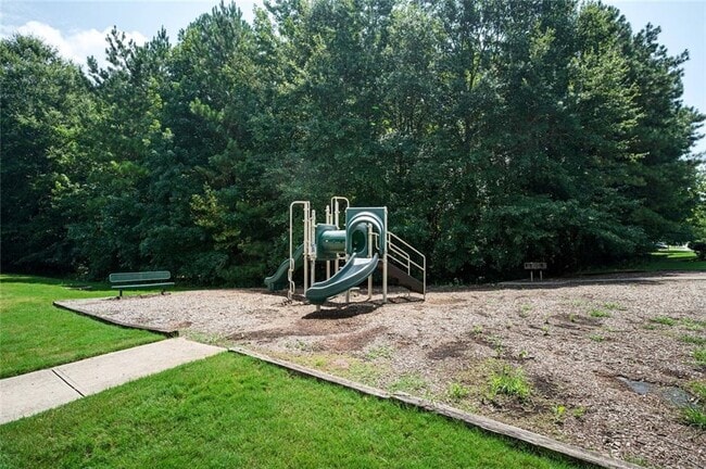 Photo - 3389 Waldrop Trail