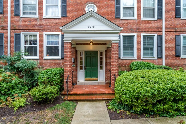 Charming 2 Bed 2 Bath Condo with a Fenced ... - Charming 2 Bed 2 Bath Condo with a Fenced ...