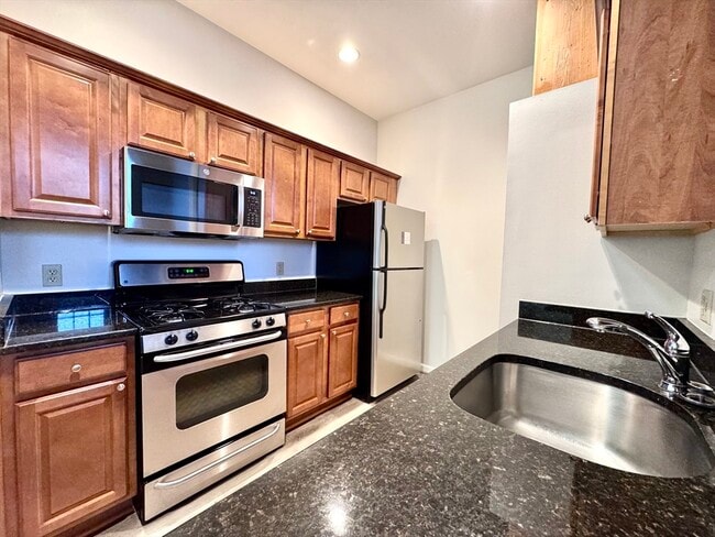 Building Photo - 4 Bishop St Unit 206