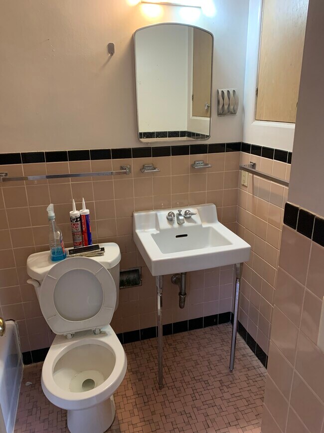 Photo - 1005 S Brooks St Unit 3